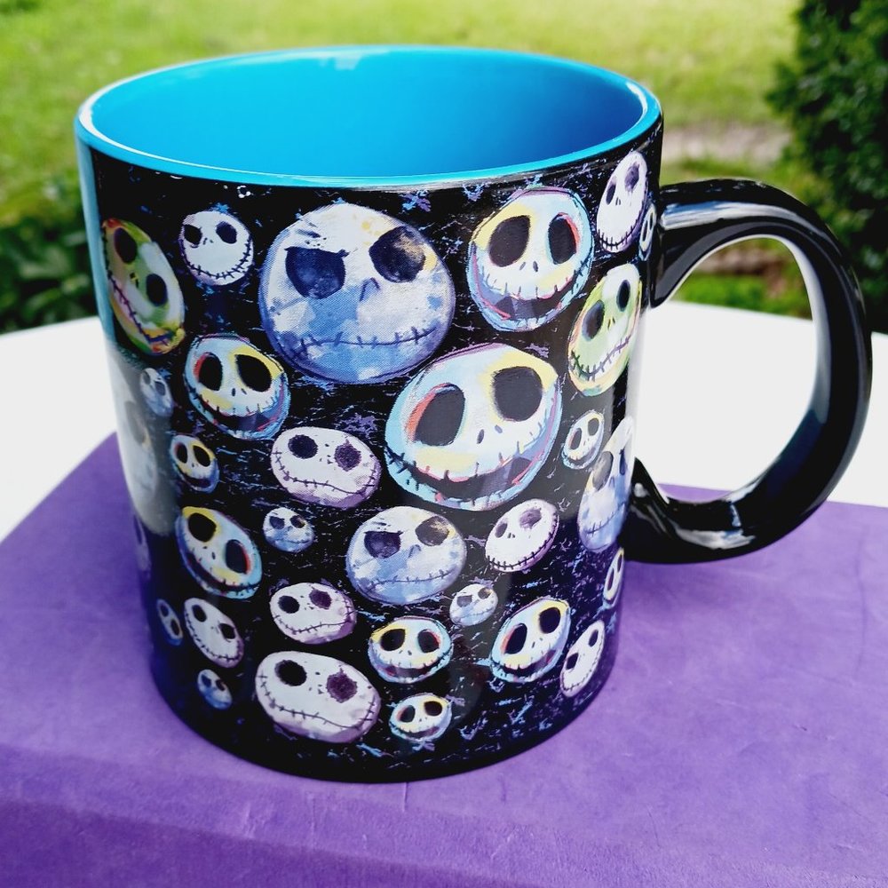 Disney 20 oz Coffee Mug Night before Xmas - Picture 3 of 7